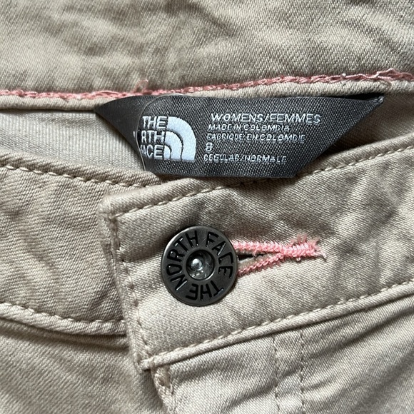 Women’s The North Face Jeans - Picture 6 of 9